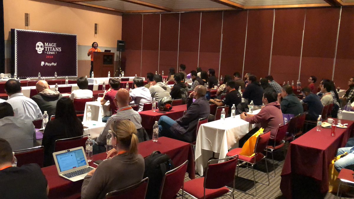 MageTitansMX's tweet photo. @h1pp1e nos platica sobre el China-Rusia gate. La experiencia de expertos en @somosSeis10 es de gran valor para #MageTitansMX https://t.co/m8wBpFNztZ