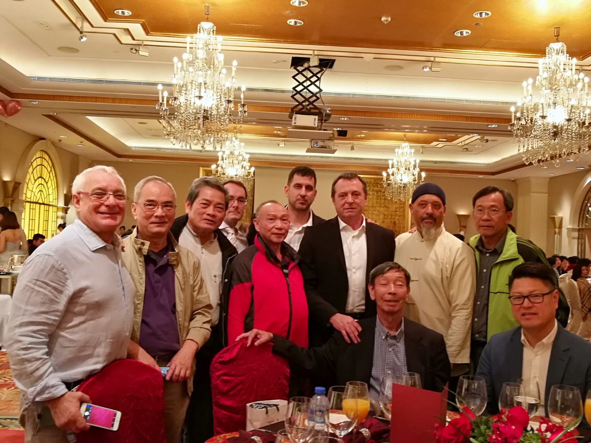 liuhemen's tweet photo. Wedding of the granddaughter of Sigung Tang. #wedding #kungfufamily #kungfu #lukhopmoon #kungfu #hongkong https://t.co/UHYRlRWmuV