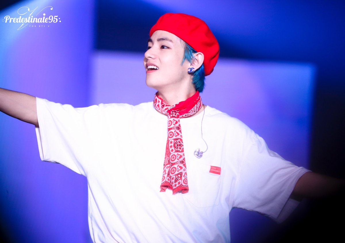 taegukpic's tweet photo. 190320 @BTS_twt © PredesTINAte95 https://t.co/ZcJBlsZEg0