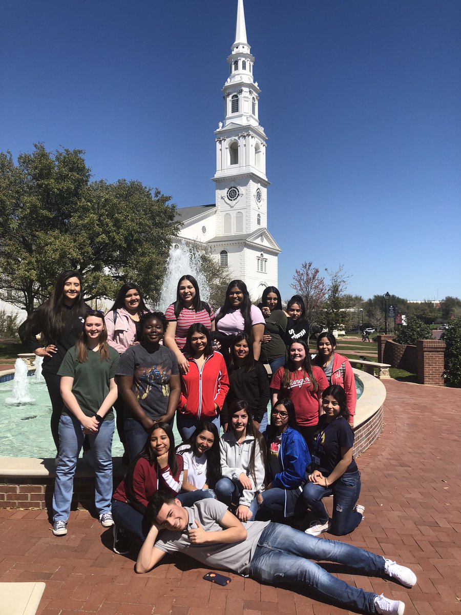 BeckeWren0331's tweet photo. Completely LOVED our visit at Dallas Baptist University- gorgeous! Go DBU Patriots!! #ThisisAVID #AHSAVID https://t.co/4mdkVwHJuo