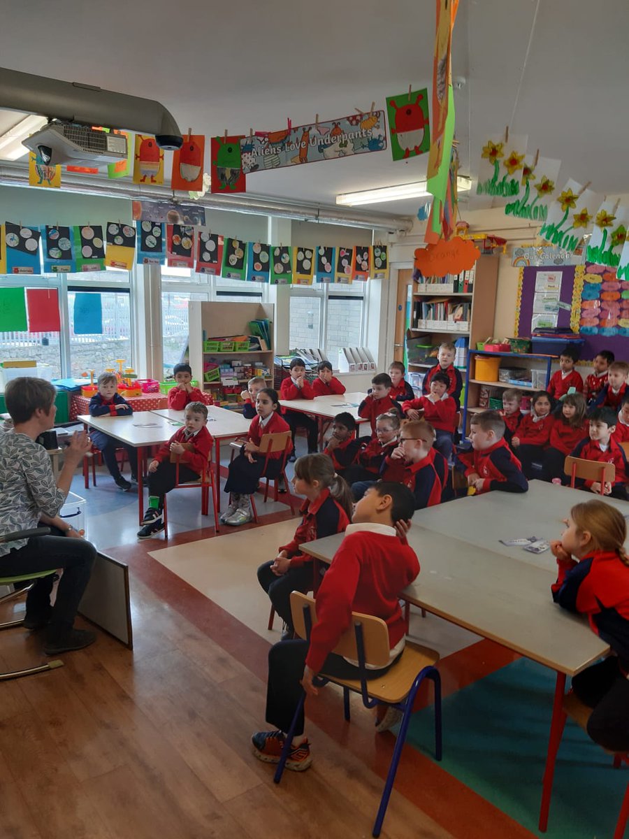 st_infants's tweet photo. Thank you so much to @roisinmeaney for making all of our children so happy today. They loved the storytelling. It was Róisín's way of paying it forward for the beautiful bookmarks our  Kindness Committee made for the people of Limerick @PIF_Limerick @OMahonysBooks 
#kindnessflag https://t.co/4I33v6e7w8