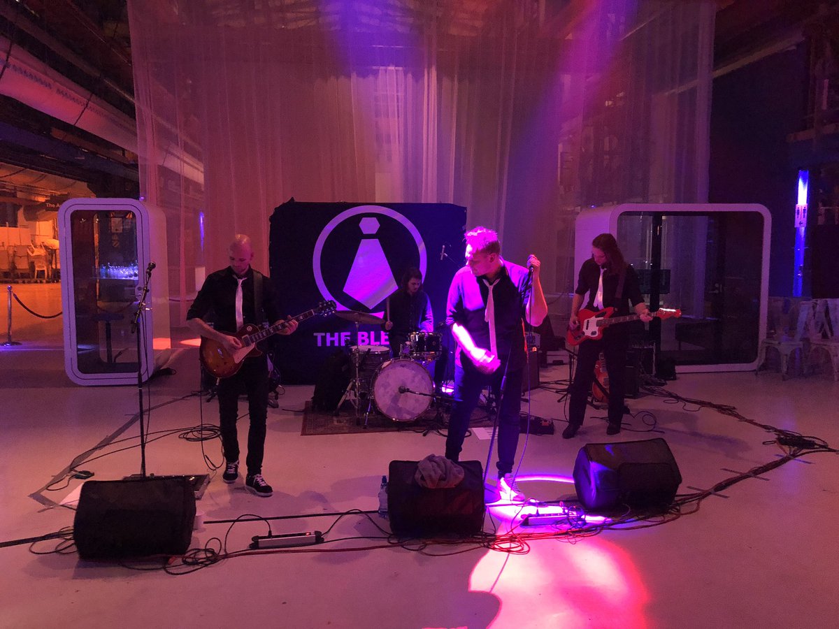 De vele talenten van Humanagement : Pieter Live on stage met the Bleaks at #WWEmFFF
