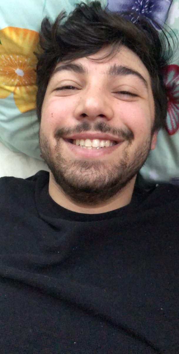its_chelow's tweet photo. My bean🥰 https://t.co/8UJJKC2h3D