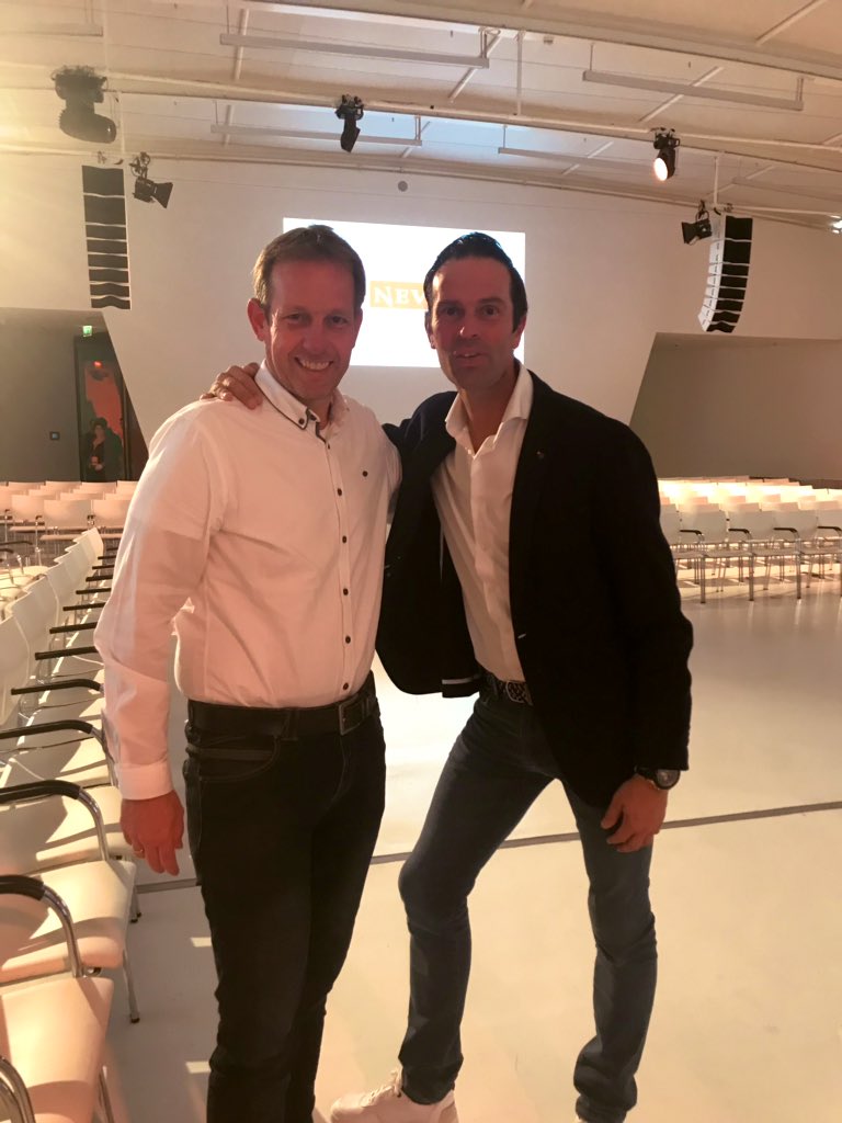 Vandaag interessante NEVI dag gehad met mooie afsluiter Bas Nijhuis #topscheidsrechtersbijelkaar