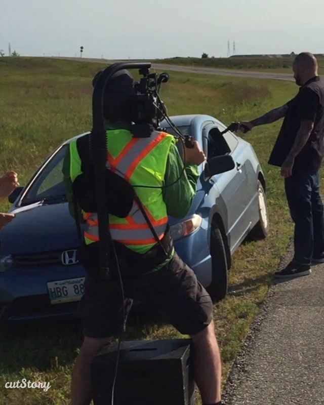 Shooting a “day for night” shot of the murder using blanks. We already did the victim’s POV, the rest of the coverage and broke some glass. Good times. Check out In Plain Sight on Investigation Discovery. #truecrime ift.tt/2HzmWEE