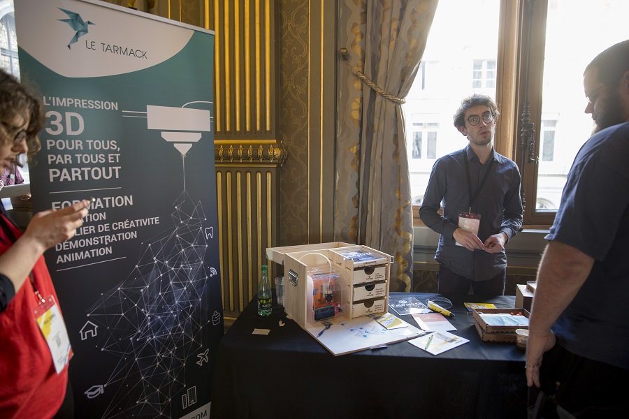 Des emballages à base de champignons ? 🍄
Du plastique biodégradable à base de lait ? 🥛 
Des vêtements recyclés en briques ? 👕 ♻ 🧱
Petite sélection des innovations les plus étonnantes vues au #HackingParis 😉  bit.ly/2JuNWXJ