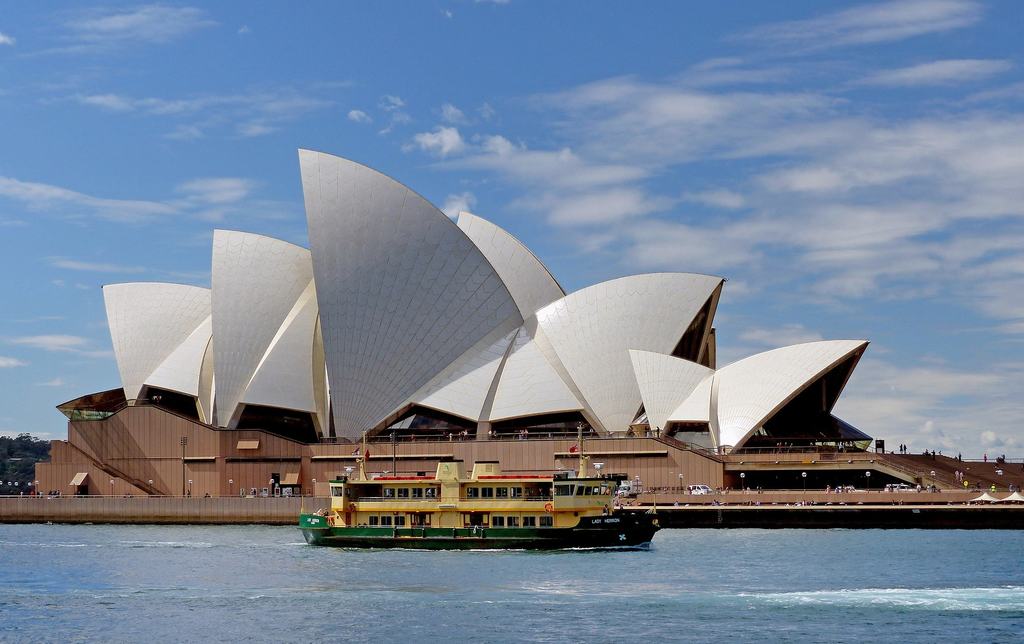 vero4travel's tweet photo. Nuevo artículo. Qué ver en Sidney en 4 días. Os traemos una mega guía para que puedas seguir nuestros pasos en esta preciosa ciudad australiana. https://t.co/kcYdwNmCbv https://t.co/yWNExQb8fP