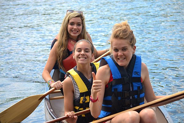 CampHalfMoon's tweet photo. How about a little Paddle Boat action? #Lakesidecamping #LakeBuel #camphalfmoon #lake #PaddleBoat https://t.co/xlJ8fPaB6T