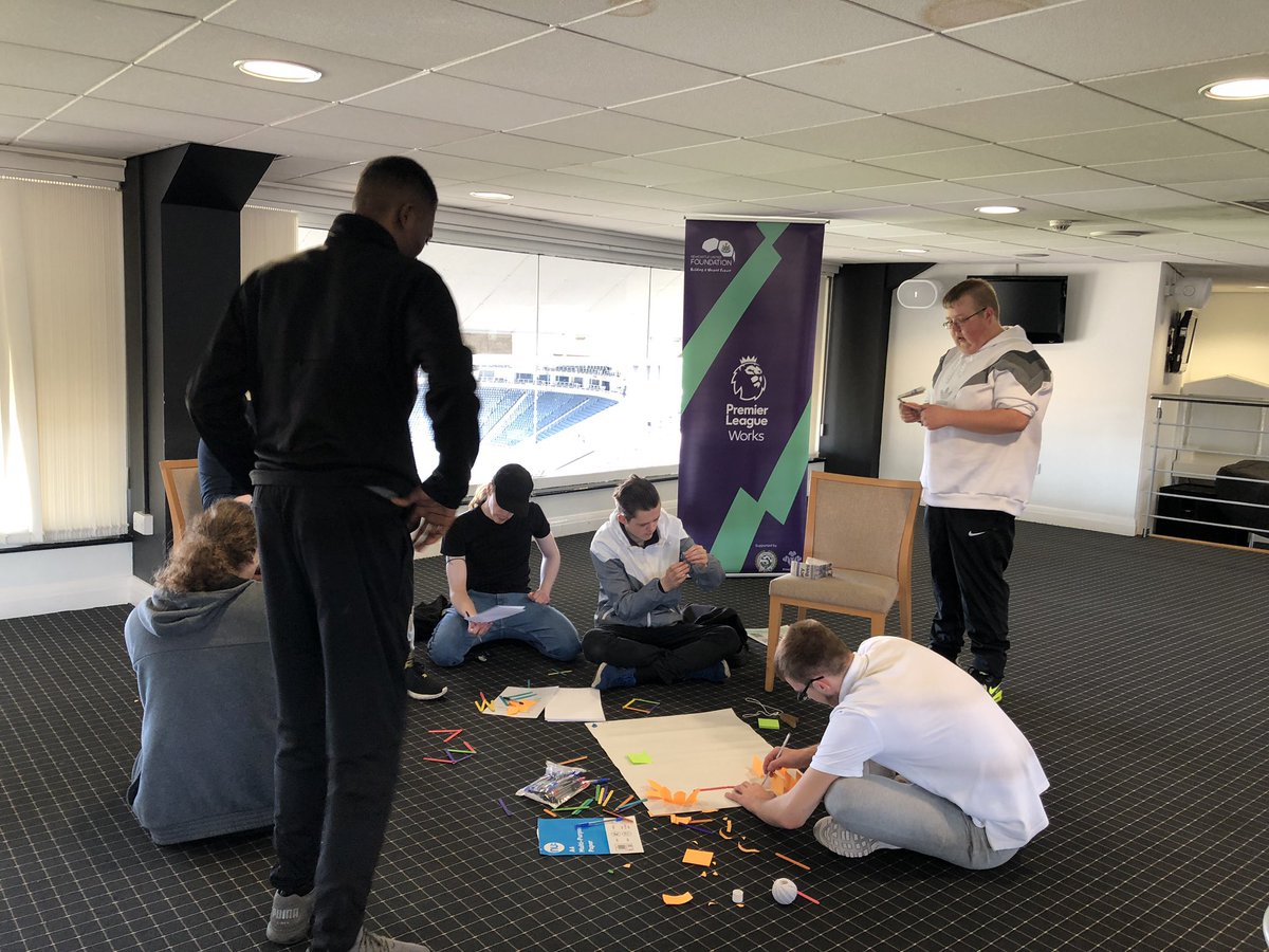 Dan_Hancock1's tweet photo. Group interview practice - Build a Town. Planning. Teamwork. Problem solving. Presenting. #PLworks @NU_Foundation @PLCommunities https://t.co/U1yhdqX1ZY