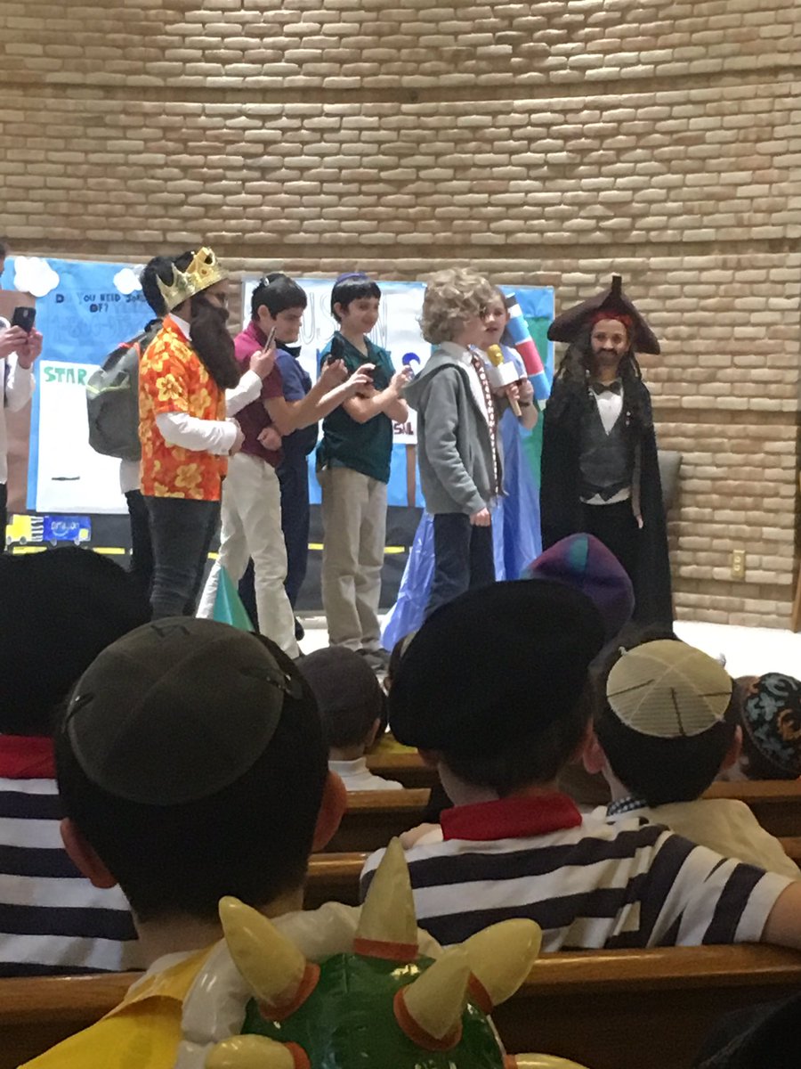 NikkiMillerCTA's tweet photo. Our students made a clever and modern Purim play! Well done 6th grade! @ColumbusTorah @sherszage @ShiraN413 #columbustorahacademy #purim https://t.co/AaXIoZQuAZ