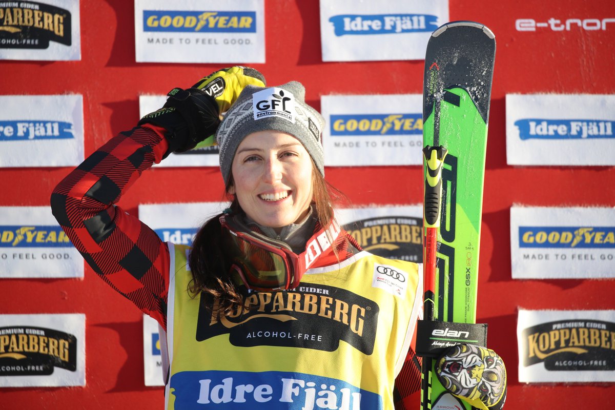 Congratulations to #CANSkiTeam athletes <a href="/JepsenMollie/">Mollie Jepsen</a> and <a href="/kelseyserwa/">Kelsey Serwa</a> for their <a href="/SportBC/">Sport BC</a> Athlete of the Year Awards 🏆. Jepsen was selected as the 2019 Athlete with a Disability award-winner, and Serwa is the 2019 Senior Female Athlete of the Year.
#TBT #AudiCanSkiAwards