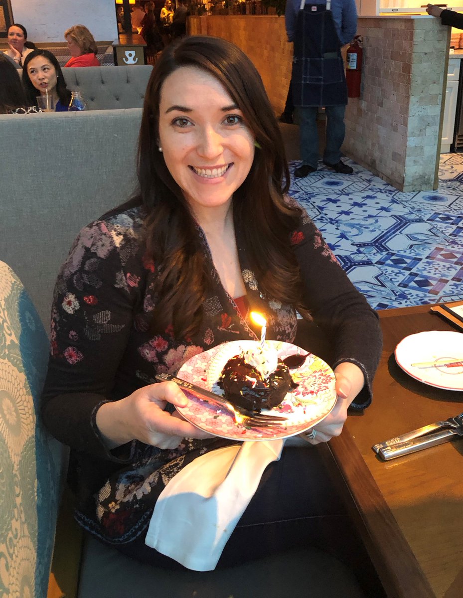 NaveNewell's tweet image. We love an excuse to celebrate, especially @FoundingFarmKOP! And we're really happy to celebrate all that @chelseabellay has accomplished in her #businessdevelopment role in just a few months. #firstcontract #NaveNewellWay #CelebrateSuccess
