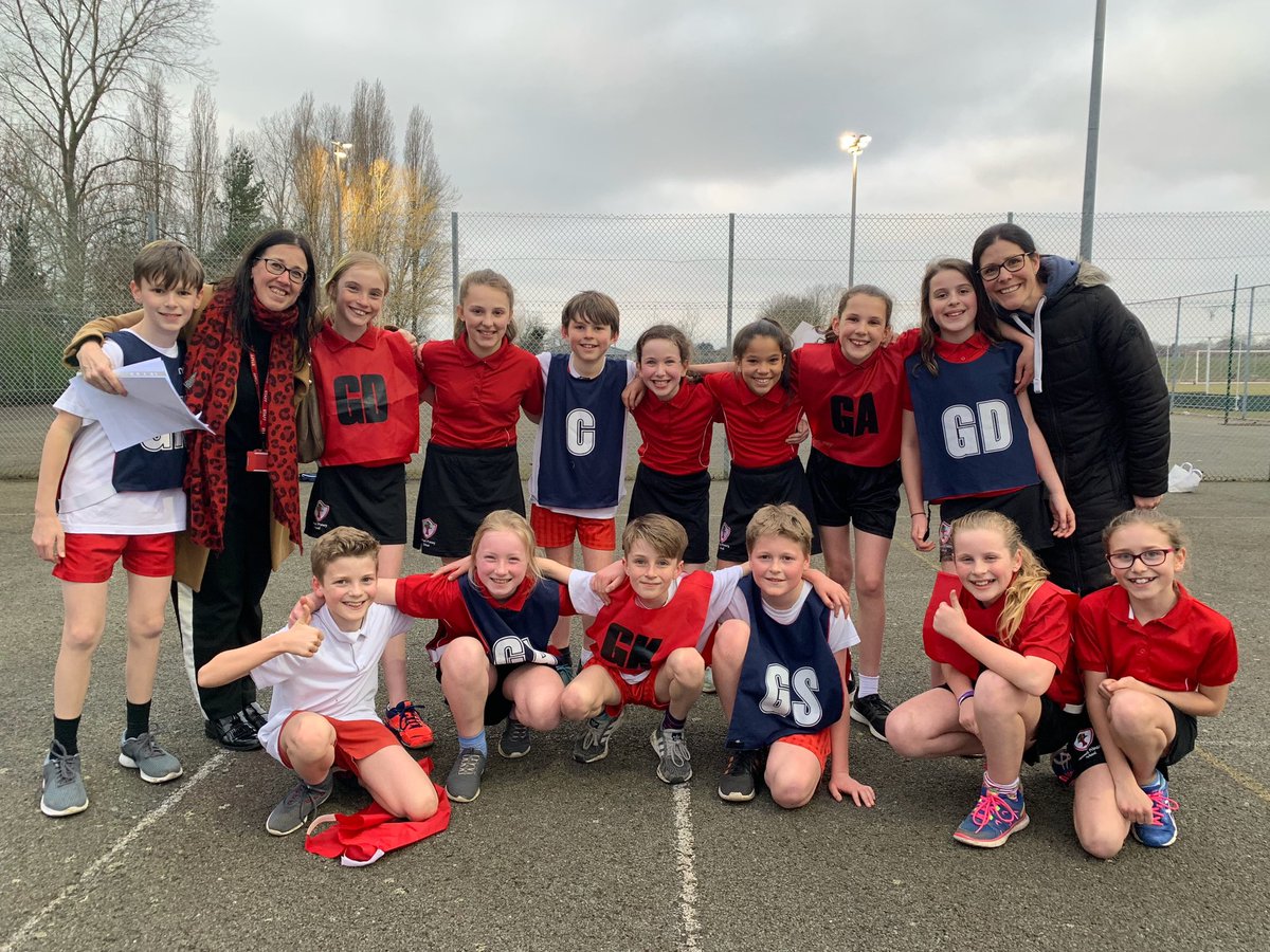 During this evenings’ EWS cluster tournament, our netball players were simply awesome! Our A team won and our B team came third. We are so proud!