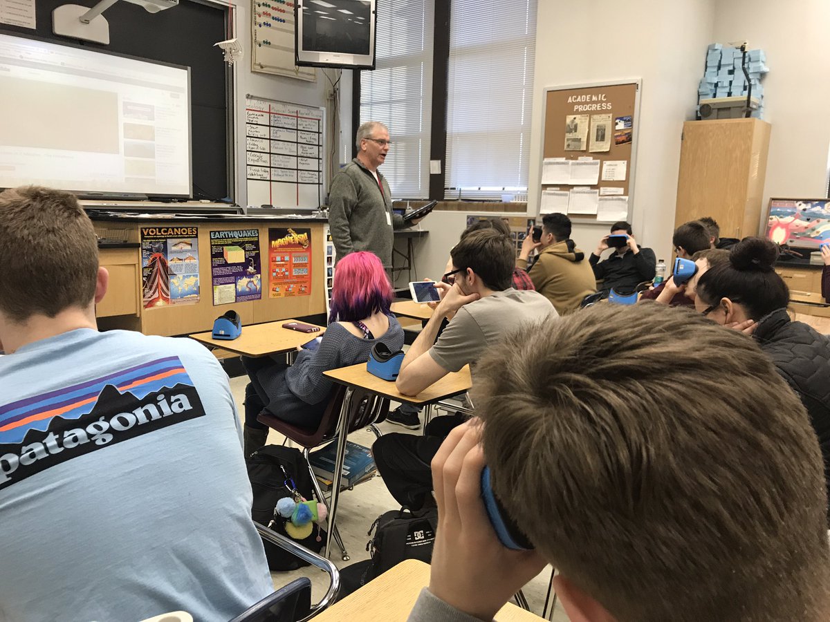 chaaven's tweet photo. @GFC_Activities Ss in Mr. Ringdahl’s Geology classes are on an @GoogleARVR to Mt. Everest. #HighestPeakaboveSeaLevel #NeedO2 #Platetectonics #OnwardCentral https://t.co/VtTA5FX0Bx