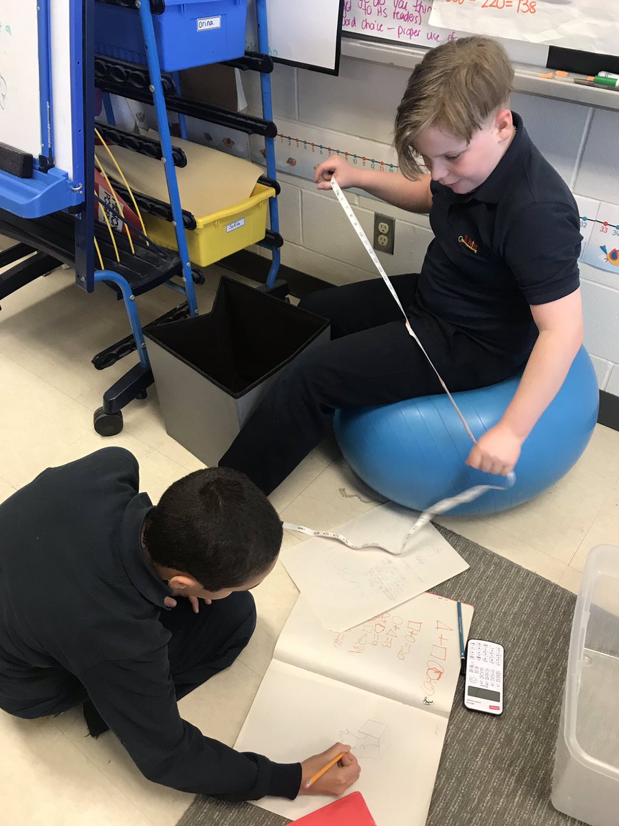 Ms_SAlves's tweet image. Problem-solving continues #Measurement #StudentLearningGoals #StudentVoice #application #handsonlearning @stpetersmilton