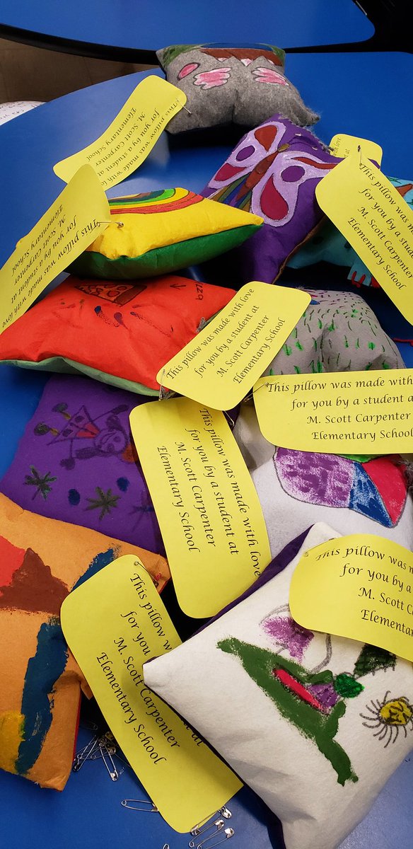 _KirstenTilton_'s tweet photo. #RainbowRockets at it again. Sending off pillows for the OB Senior Meals Program to be delivered to brighten someone's day! #OBProud #puttingsmilesonfaces #CarpenterRockets #artists #CarpenterCares @justine_heredia @carpenterrocket https://t.co/ucNRijH9HX