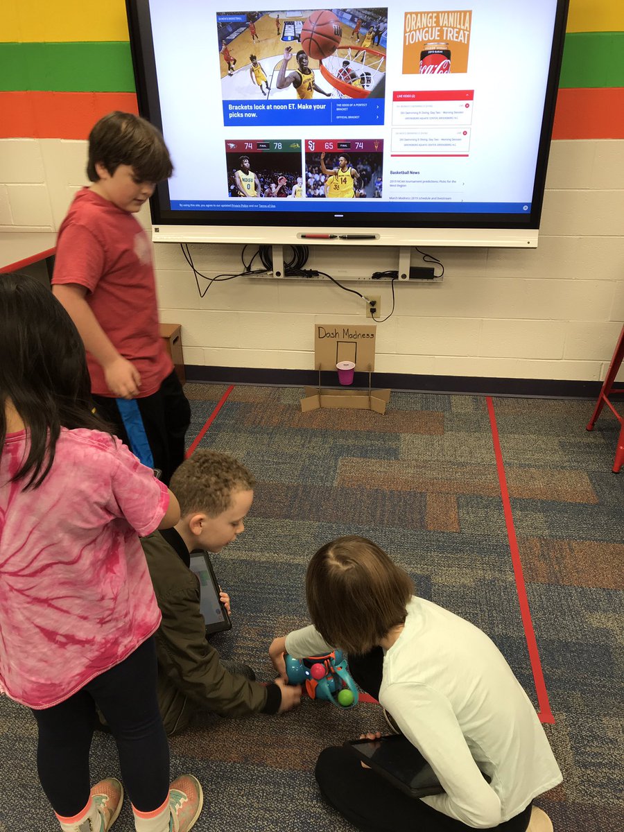 MrPicard_HES's tweet photo. @MrsWhitelock class kicked off our #DashMadness tournament today. The kids did a great job coding @WonderWorkshop Dash Robots to make some hoops. Can’t wait til next time when we add defenders to the court! #HappyHillendale #HESTEM #SparkLab https://t.co/tNO9gXqFpa