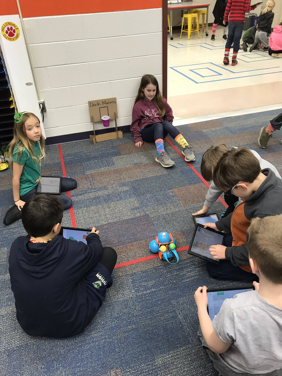 MrPicard_HES's tweet photo. @MrsWhitelock class kicked off our #DashMadness tournament today. The kids did a great job coding @WonderWorkshop Dash Robots to make some hoops. Can’t wait til next time when we add defenders to the court! #HappyHillendale #HESTEM #SparkLab https://t.co/tNO9gXqFpa