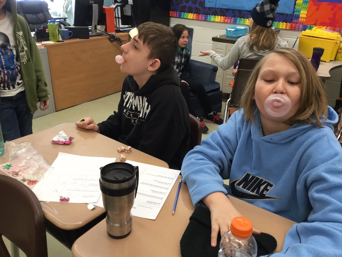 Mrs_Dupont's tweet photo. Establishing testing criteria as we test our favourite products and examine our role within our small groups. After all, bubble gum, Tic Tacs and chocolate bars are always a good idea - especially days before spring break. @BlumenortHSD #bengalslearn #HSDlearns https://t.co/tzAD6MqhrY