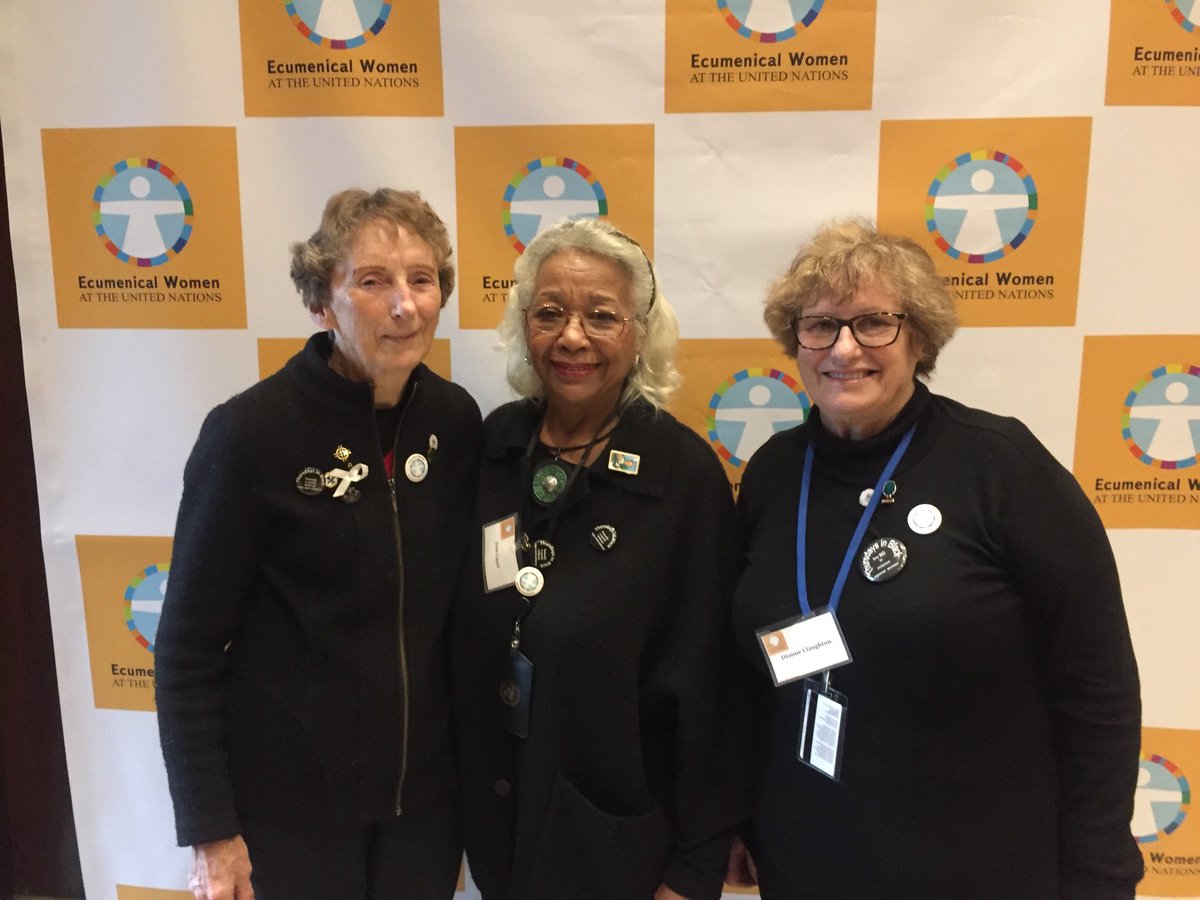 ayanni_7's tweet photo. #ThursdaysinBlack #EWCSW #CSW63 @WFMUCW @afterchrysalis 3/21/19 CCUN Selfie Corner https://t.co/F2lPlA42hx