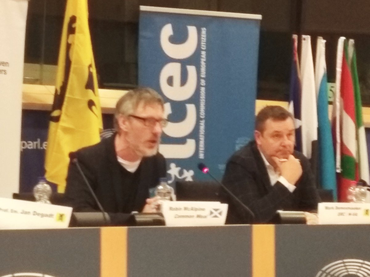 anna_arque's tweet photo. #QuoVadisEU About Brexit: #RobinMcAlpine "We Scottish, should stop focusing in Brexit, stop focusing in the referendum and focusing on Independence"
Entusiasme, perquè com sempre diem la independència és legal, legítima i democràtica!! #IntlSolidarity https://t.co/OjK1ktoaw8