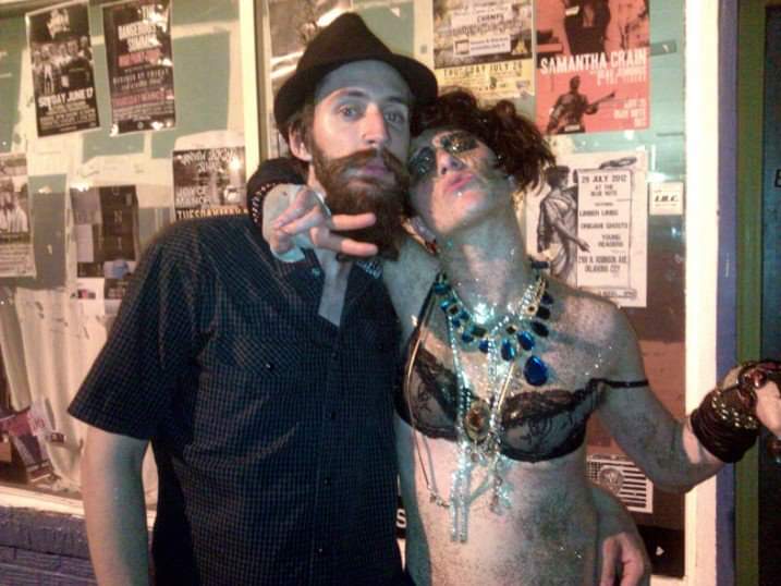 VeggieHotson's tweet photo. @amandapalmer @DetroitMasonic Are there any open guestlist spaces for the May 31st KC show? Haven't seen you since the "Do It With A Rockstar" video shoot yrs ago in Okc. https://t.co/nIJtBiboim