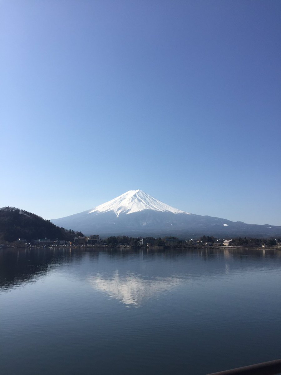 Every wish comes with a price, perfect sunny view of #MountFuji = painful face and hand (yes hand)  sunburn