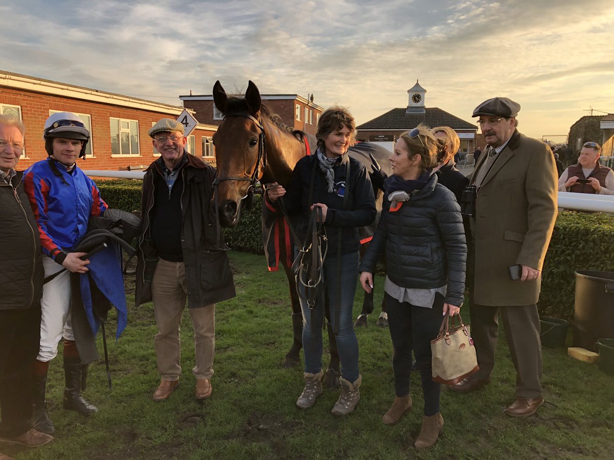 EJBishopRacing's tweet photo. A pleasing run from Sheeza Legend @jpbargary94 3rd @MarketRasenRace for Emma Bishop Racing Club #oneforthefuture #homebred #midnightlegend https://t.co/2JpJh18DAZ