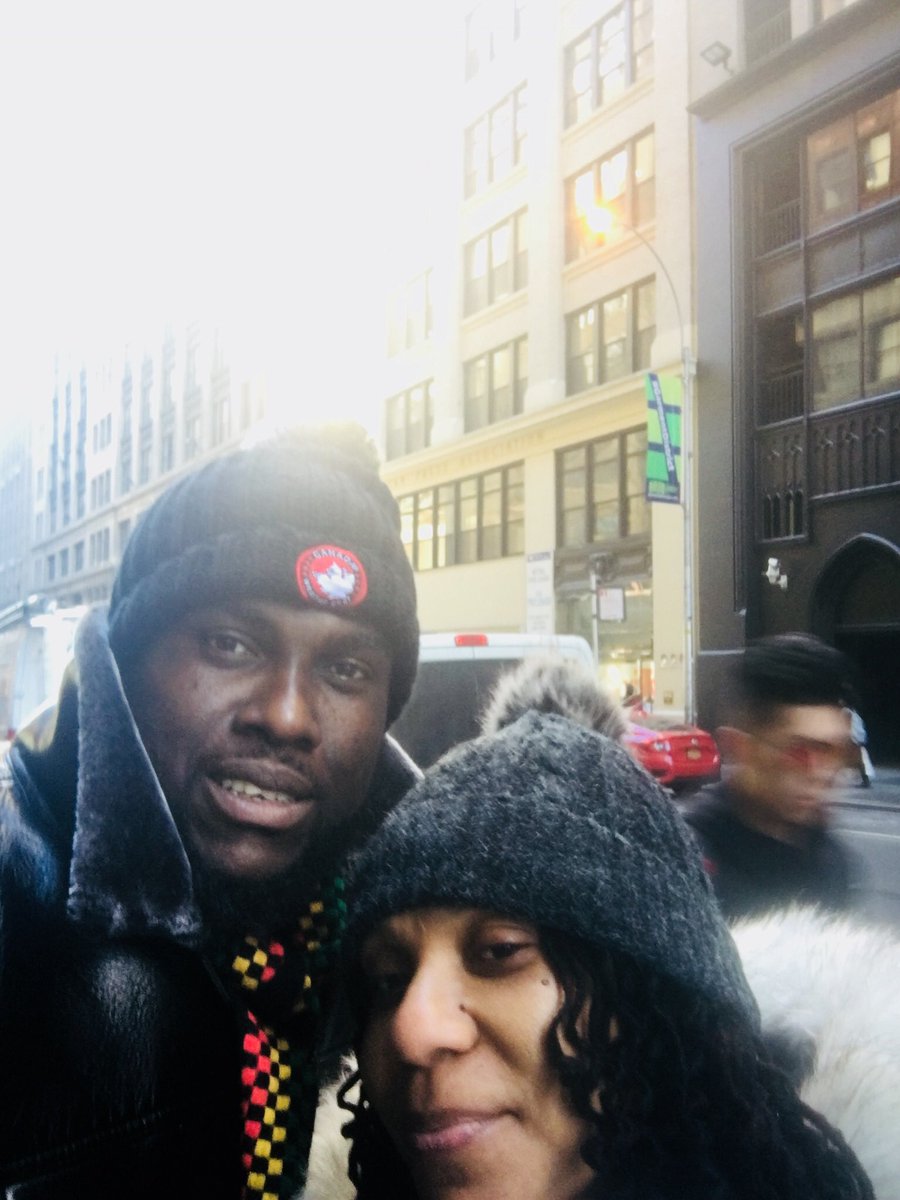 ktweazy20's tweet photo. TBT..Out in Manhattan exploring..... https://t.co/PPNzUjbQyn