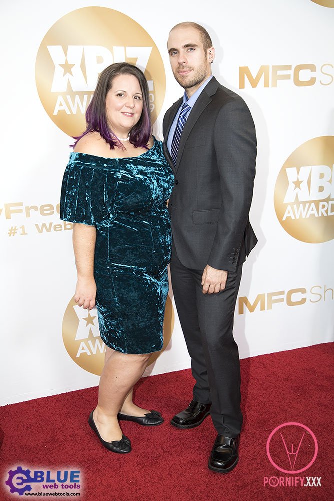 JakeRaymond69's tweet photo. #xbizla #XBIZAwards #xbizshow #XBIZ #2019XBIZAwards @XBIZ @suzanne845 @IndianaBonesXXX https://t.co/mUFkg6yoOn