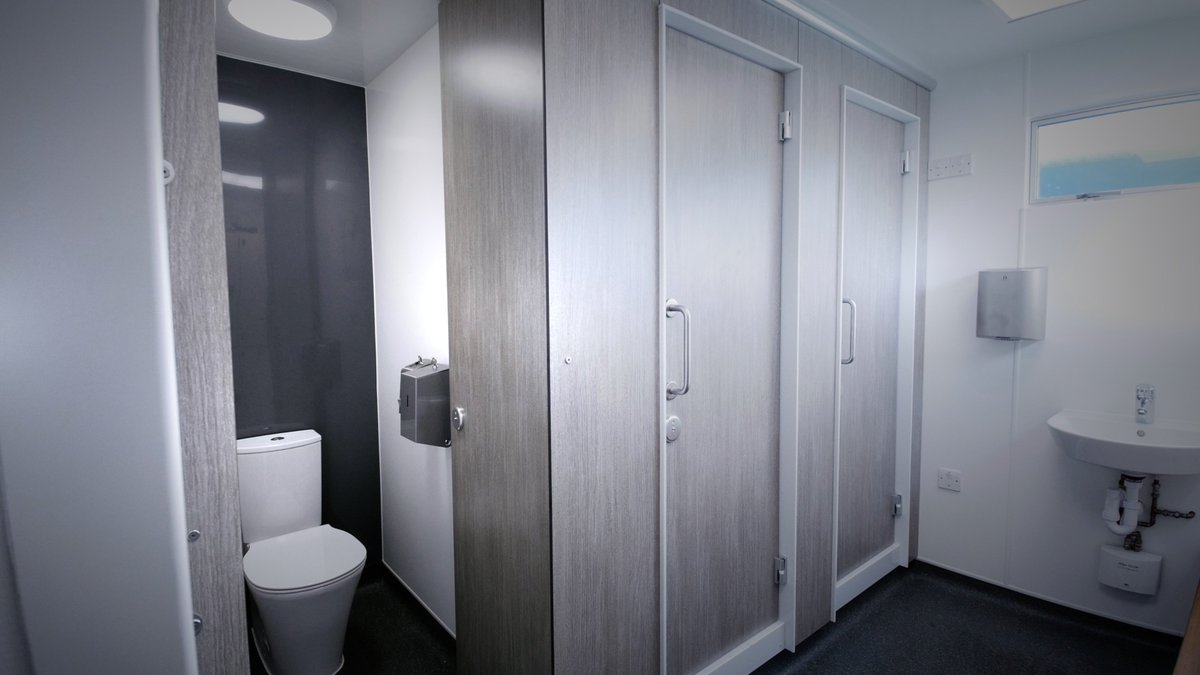 FocusWashrooms's tweet photo. Everyone has the right to privacy and safety when using washrooms. Whether at work, school or when just out and about, feeling comfortable whist using a washroom is key. 

Get in touch if you need to upgrade your washrooms! https://t.co/kekBTS4wUm