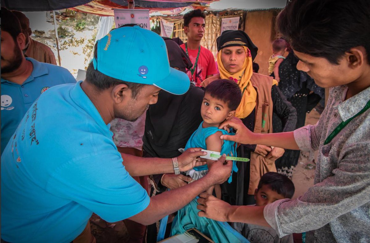 MedairNL's tweet photo. Deze week doen onze teams die in #Kutupalong Refugee Camp werken mee aan "Nutrition Action Week", een initiatief van de overheid van #Bangladesh en de voedingssector. 
#NutritionActionWeek #Bangladesh #RohingyaCrisis
in samenwerking met @UNICEF #Unite4Nutrition #Rohingyas https://t.co/fNegGY8uqi