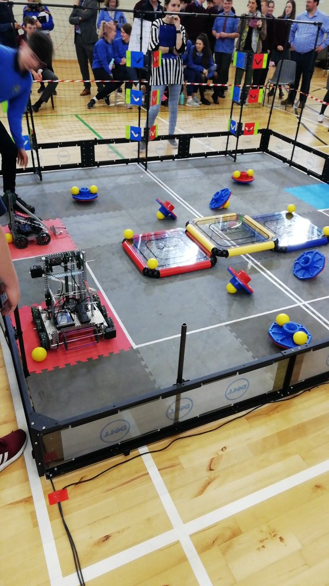 rmjoia's tweet image. #Finals #VexRoboticsCompetition #kinsale #IWork4Dell
