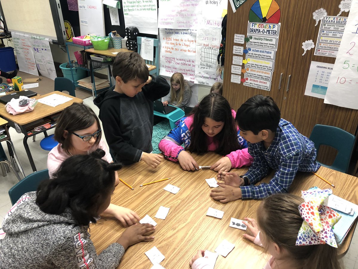 sokolynnjo's tweet photo. Synergizing with fractions ! These leaders are rockstars @CloverHillES @TheLeaderinMe https://t.co/8w0DTYBeK8