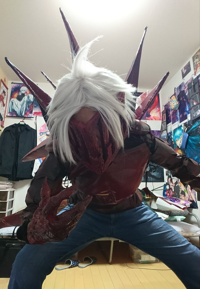 ナナキ 次の予定 コミケ 東京喰種 Fate チェンソーマン 宅コス注意 Anime Japan 19 2日目に初出し予定の 東京喰種 Re ラボ潜入編の赫者滝澤 試着してみた メイクとカラコンは当日まで温存しときます Anime Japan トバすぜ 東京喰