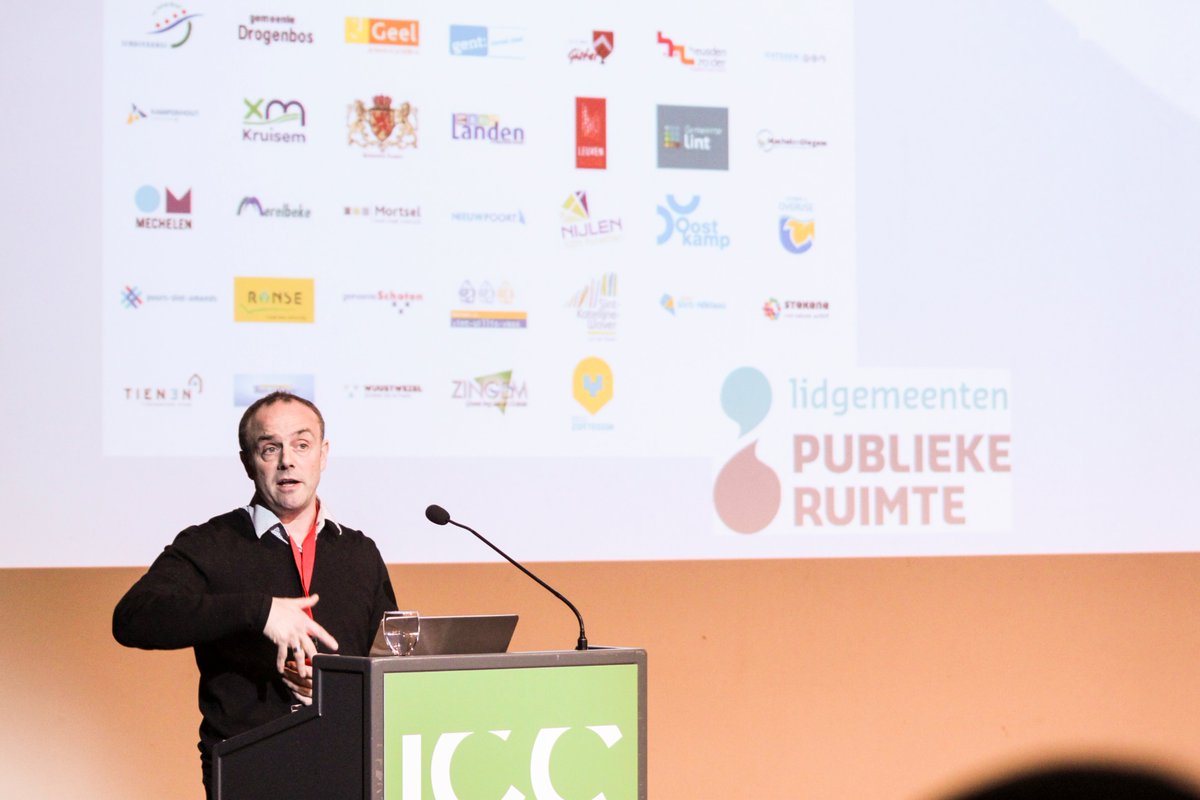 Publieke_Ruimte's tweet photo. De zesde editie van het Congres en Forum Publieke Ruimte is achter de rug. Het groeiend aantal deelnemers toont dat publieke ruimte leeft in Vlaanderen. Noteer alvast 17 maart 2020 in je agenda. Een sfeerimpressie van #CPR2019 #publiekeruimte via https://t.co/oSJf7FFAzF https://t.co/WgDwv1NF9O