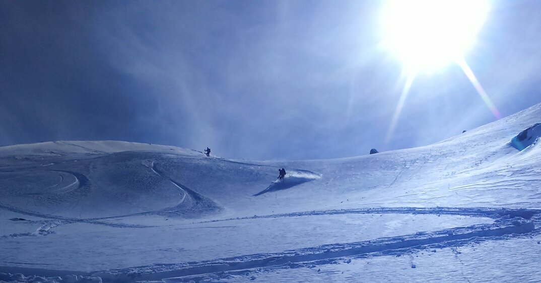 jaggedglober's tweet image. Blueskypowderday, perfect skiing in Stubai @JaggedGlobe #skipowder