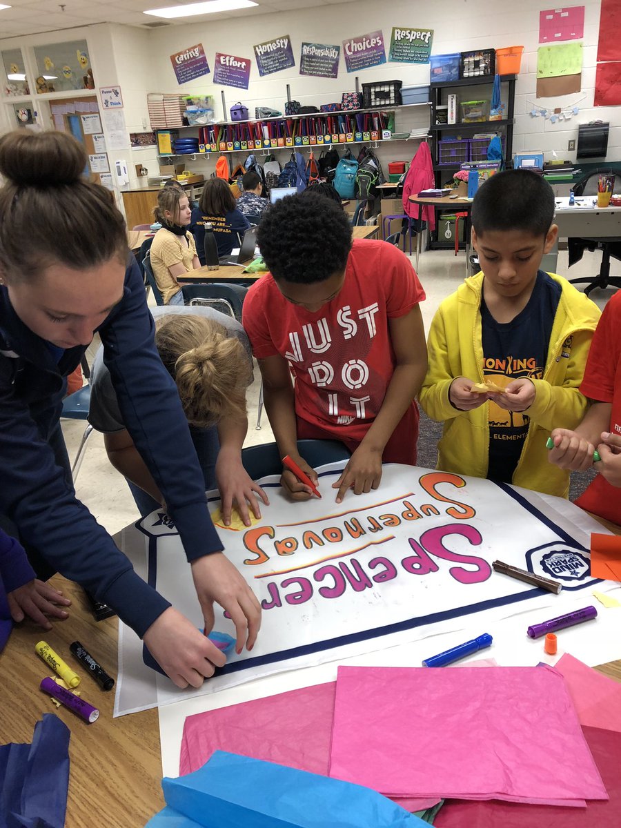 mspence85's tweet photo. Getting lots of “Champion Chelsea” help with our Boosterthon flag. Teamwork with zest and a growth mindset!!   #riseup #funrunfun  #spencersupernovas. @mspence85  @DominionTrailES https://t.co/fmuc8BB3X8