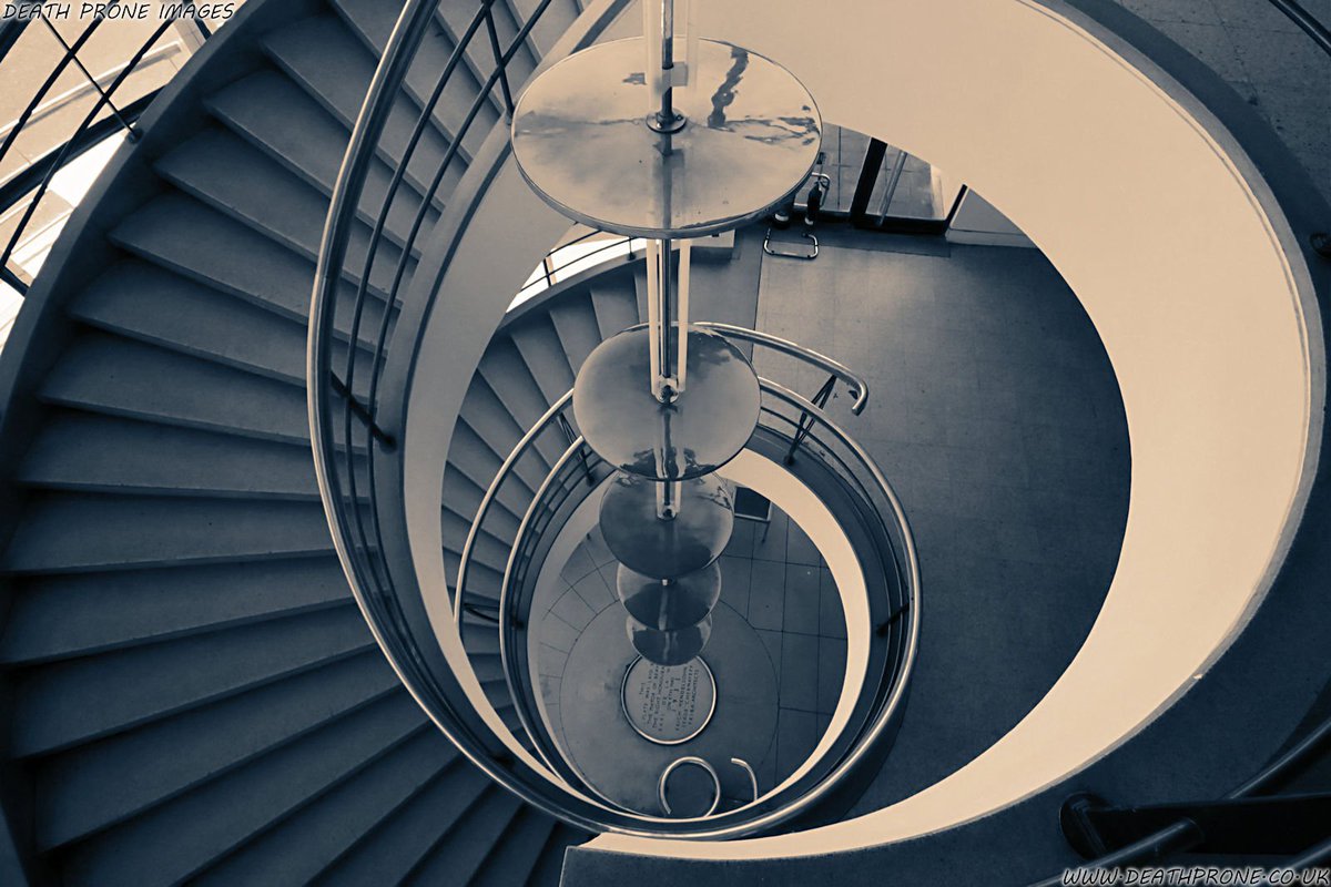 TheDeathProne's tweet photo. Photos of the De La Warr Pavilion in Bexhill: The Art Deco Spiral Staircase, such beautiful modernist architecture 
https://t.co/wGp5fX8u3X #blackandwhite #bnw #delawarr #delawarrpavilion #bexhill #artdeco #modernist #architecture #staircase #spiral #stairwell #building https://t.co/j1LGQsJuqc