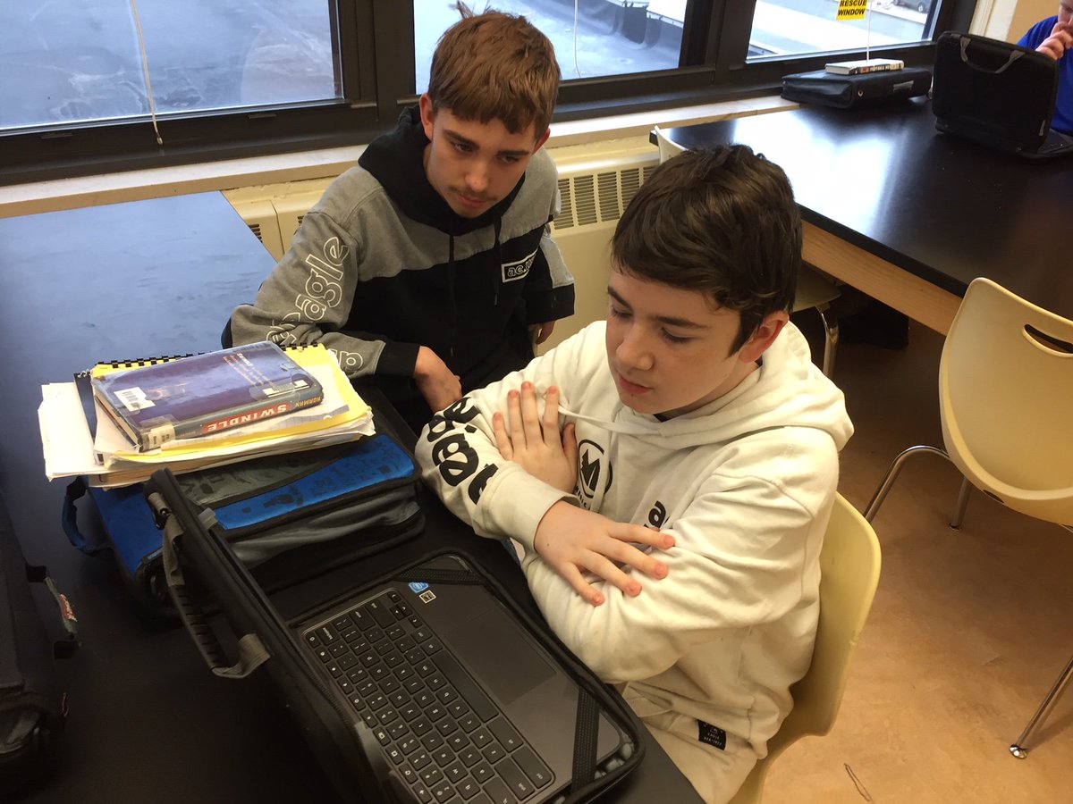 TeamInnovateMMS's tweet photo. Over 40 students @mcsdMMS began their day engaged in an impromptu Vocab Jam.  "If you had the words, what could you read? Write? Say? Create? Become?"-vocab.com  @MaloneCSD @nysec_tweets @VocabularyCom @jenhesseltine @atrombley19 https://t.co/bSCKSiDkc2