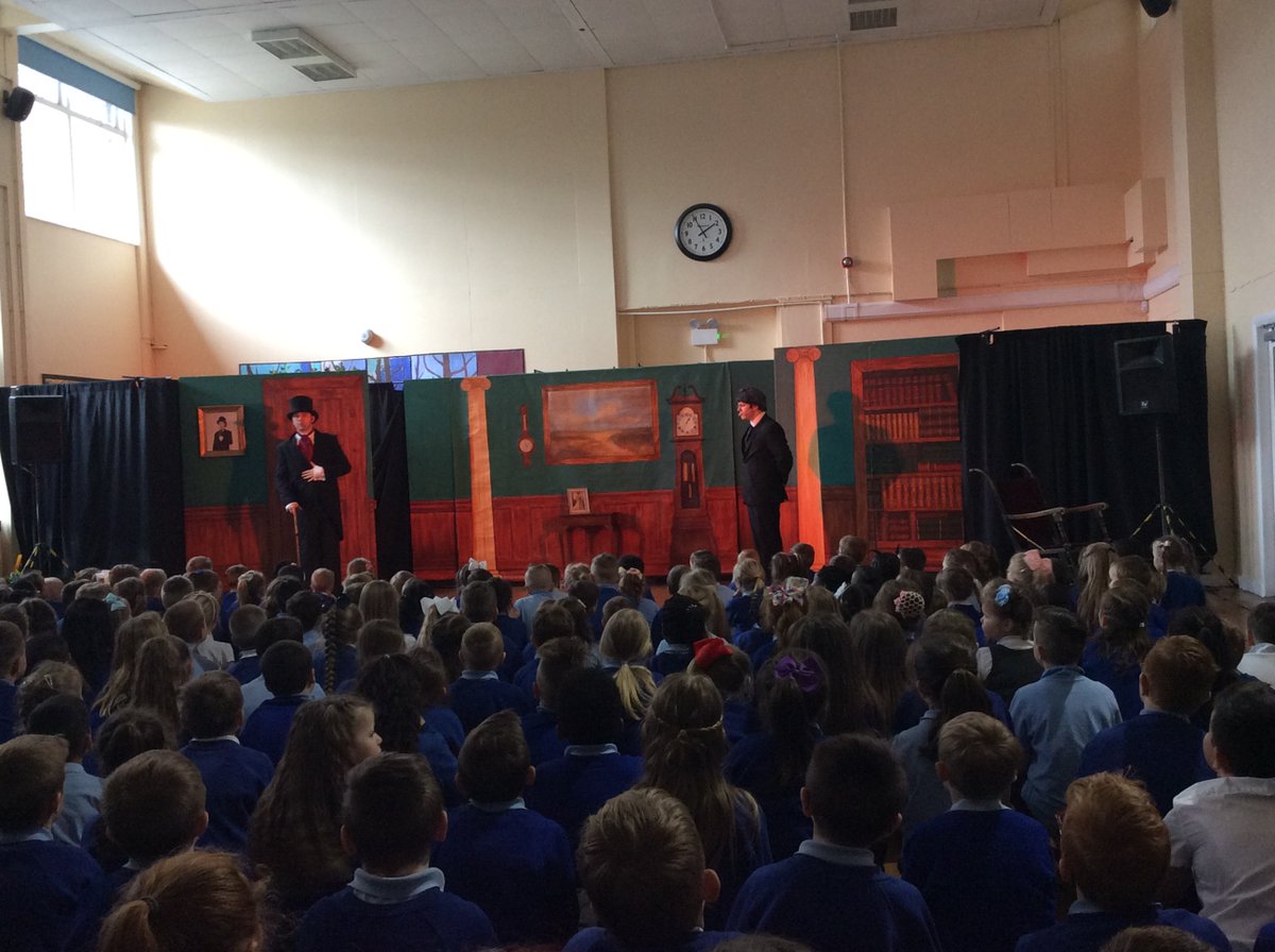 StColumbasCPS's tweet photo. The children had a surprise visit today from @MandMTheatrical with their version of The Secret Garden. @csptsa #funwatching https://t.co/pczQgz04c4
