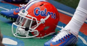 majorburns6's tweet photo. #AGTG Blessed and Honored to receive an offer from my dream school the University of Florida #Gators 🐊🐊💙🧡 https://t.co/vEE1qNtn1f