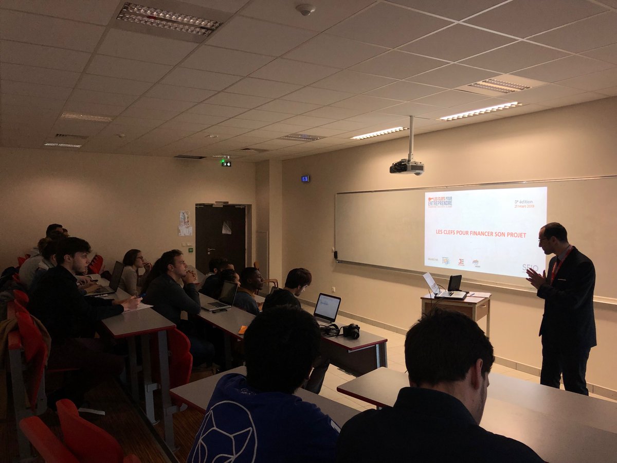 Début de la formation Les clefs pour financer son projet, animée par Jérémie GUIBERT 

#TeamSEIO 🦊
#LCPE19 #WeAreJE #LCPE
