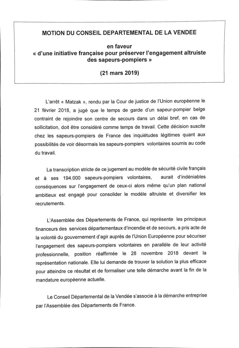 YvesAuvinet's tweet photo. Le @DepVendee s'associe à la démarche de l'@ADepartementsF en votant une motion visant à préserver notre modèle, basé notamment sur le bénévolat et l'engagement. @SDIS85 https://t.co/AP8NyoDQfT