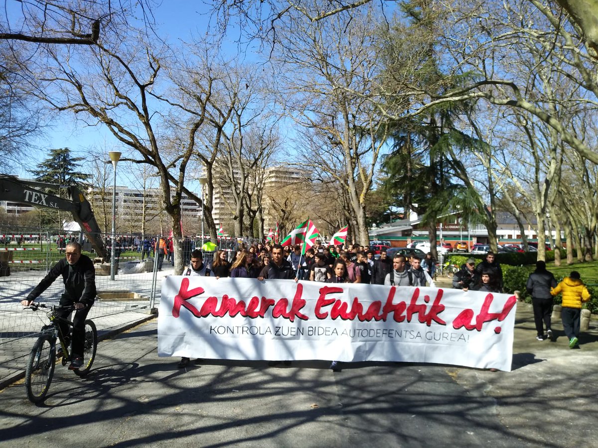 [EGUNERAKETA] Eunateko  Zuzendaritzak  elkarrizketa  mahaia   irekitzea  onartu  duela  iragarri  dute,  ehunka  lagun  batu  dituen   Baterajotze  Nazionalean <a href="/IAbertzaleak/">Ikasle Abertzaleak</a> @IrunerriaAS gedar.eus/blog/2019/03/2…