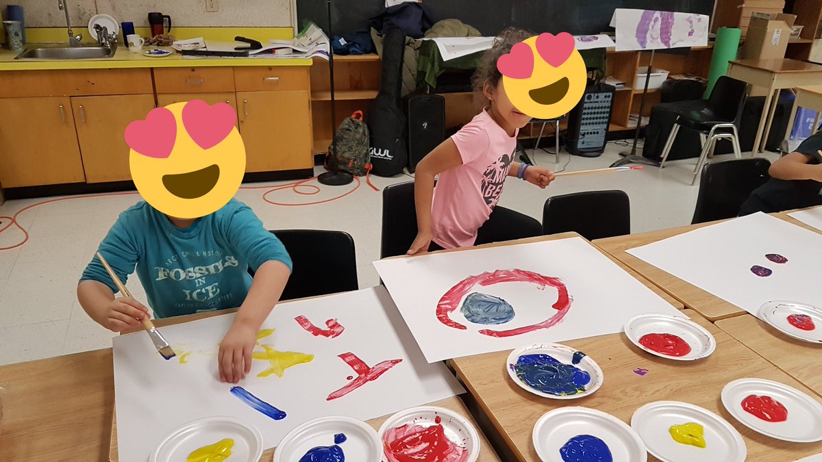strk_ss's tweet photo. Painting adventures with @dcimolai #Creative #Colours #WhatDoYouThink https://t.co/aeDT7C6QsR