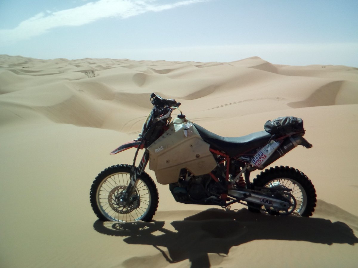 GezwindeSpoed's tweet photo. Nearly perfect day, nice dunes and oued. Then some nasty ones followed by a great vally. On fumes at the finish and out of petrol 5km befor petrol station. https://t.co/7vlCZBGHZ9