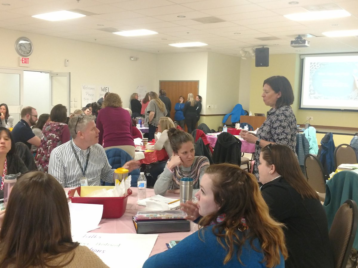 AACPS_PK5Math's tweet photo. Face to face with @joboaler and #aacpsawesome Ts who are making a difference. #classroomteachersmatter #makingafifference https://t.co/27A9H4RQAt