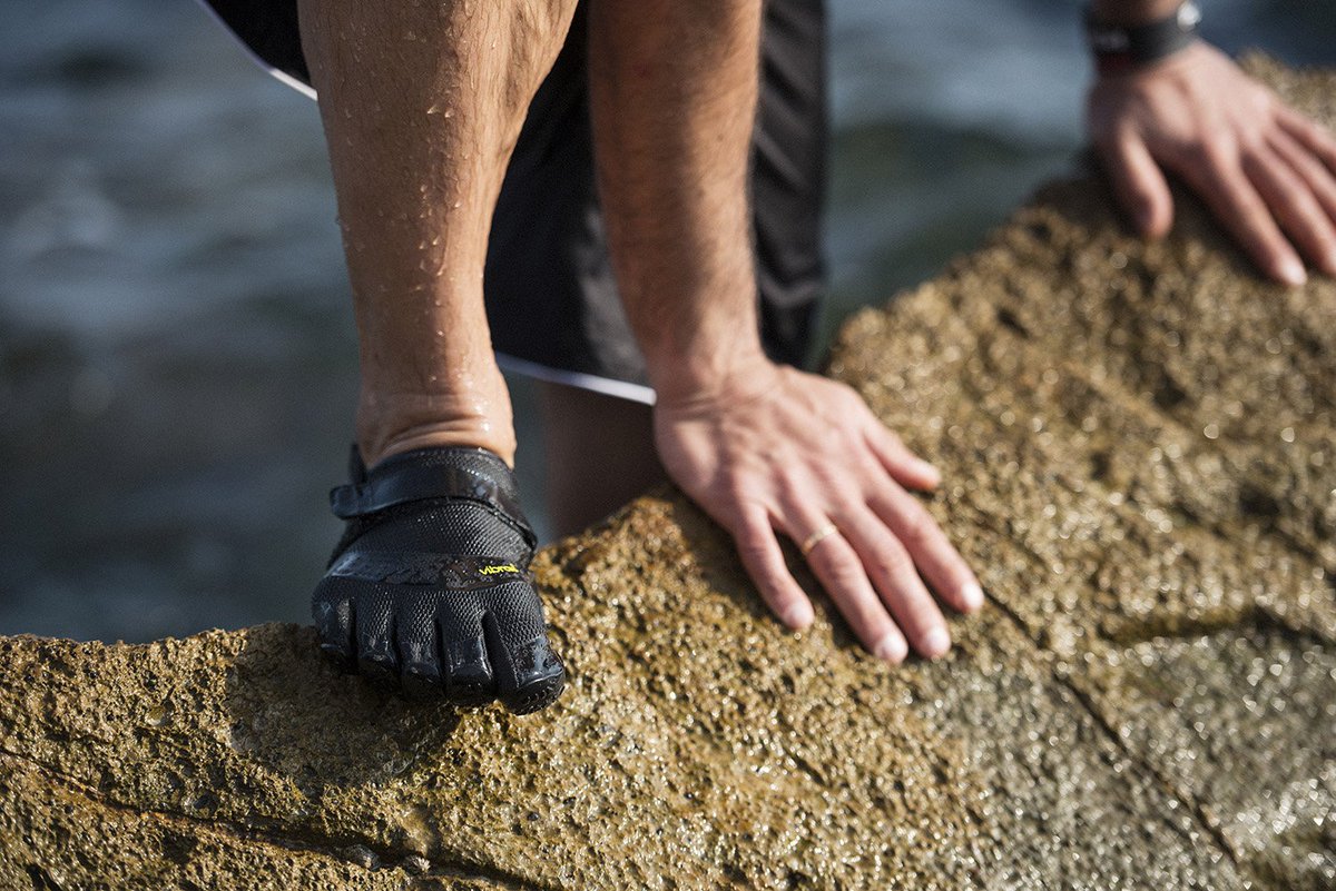 VibramFF_EU's tweet photo. Itโs Spring time! V-Aqua allows natural movement in and out of water while moving across a variety of terrain.
#NaturalTrainingTool https://t.co/JYusb0zN4j