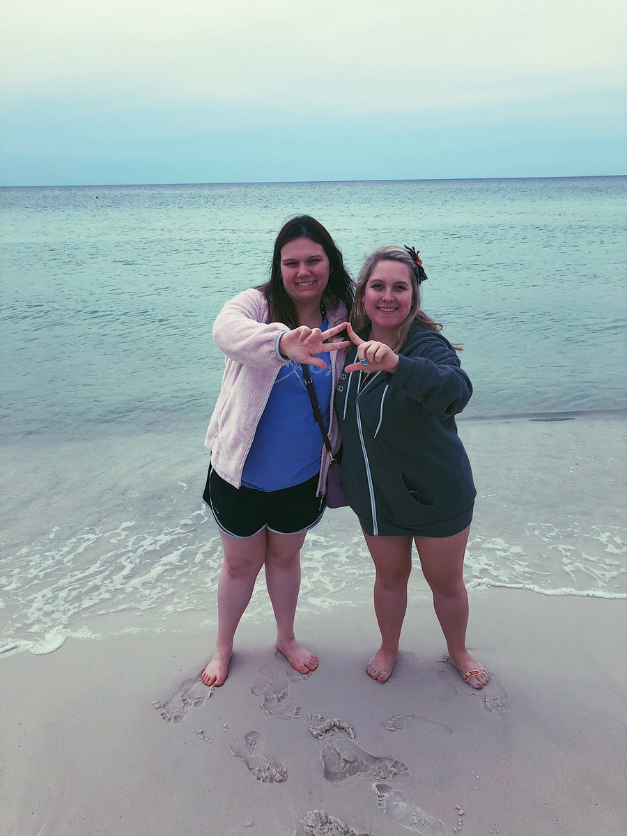 okstate_aoe's tweet photo. Whether it’s Clearwater or Destin, our sisters are thriving in Florida! https://t.co/Bs22bn0Y0y